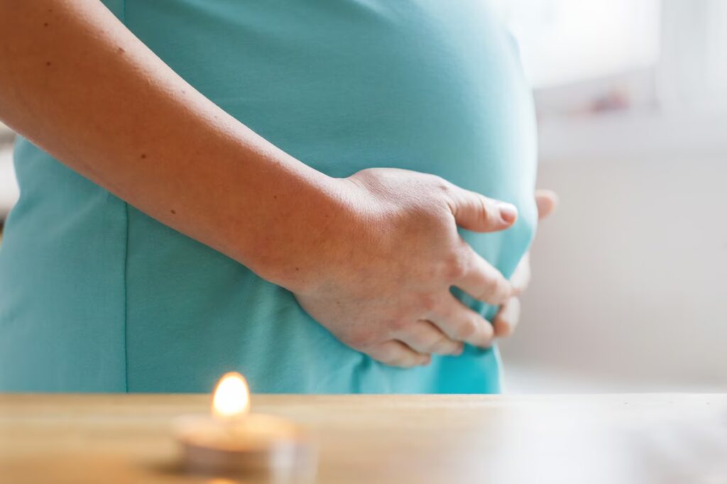 Bladder Dysfunction 3 belly of a pregnant girl close up 2025 02 14 09 23 41 utc